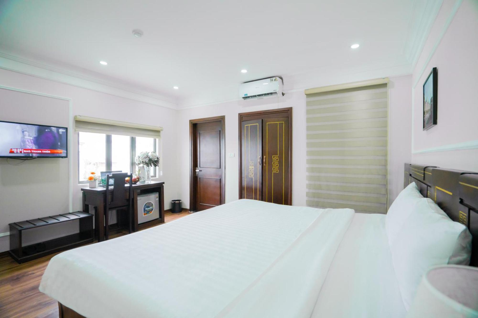 Ha Noi Lake View Hotel & Travel ฮานอย ภายนอก รูปภาพ