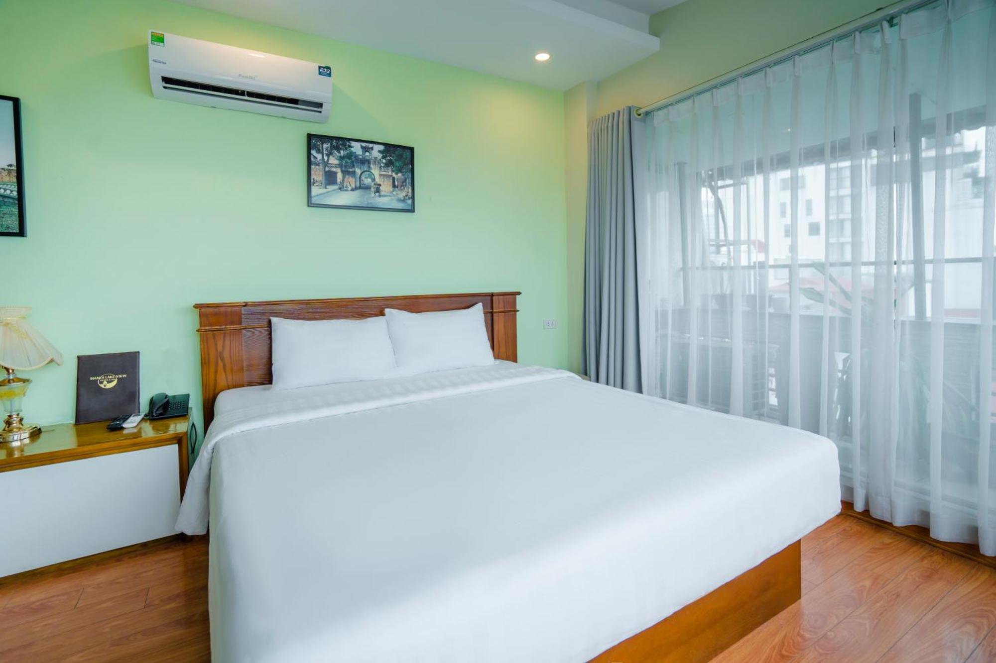 Ha Noi Lake View Hotel & Travel ฮานอย ภายนอก รูปภาพ