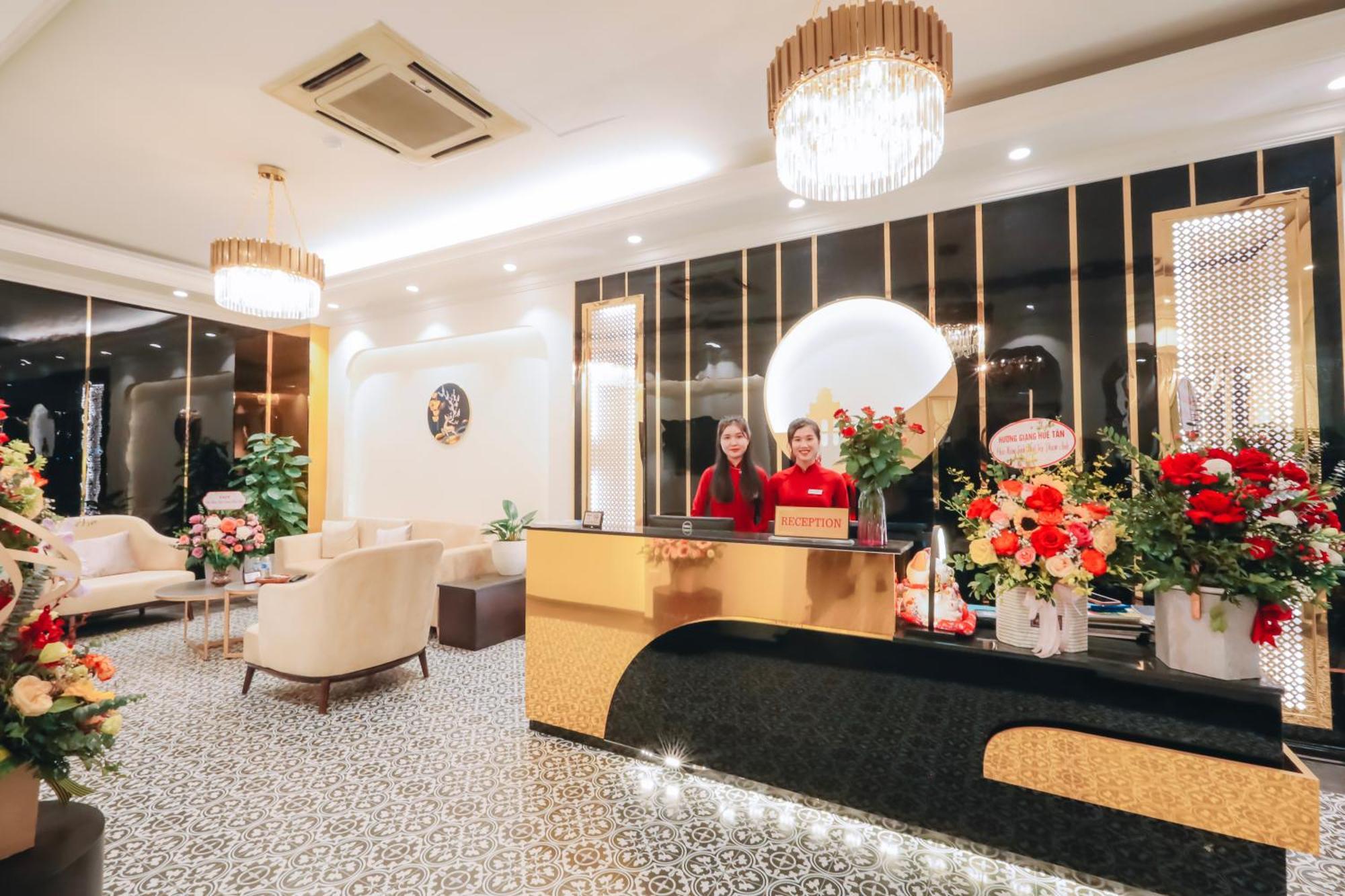Ha Noi Lake View Hotel & Travel ฮานอย ภายนอก รูปภาพ
