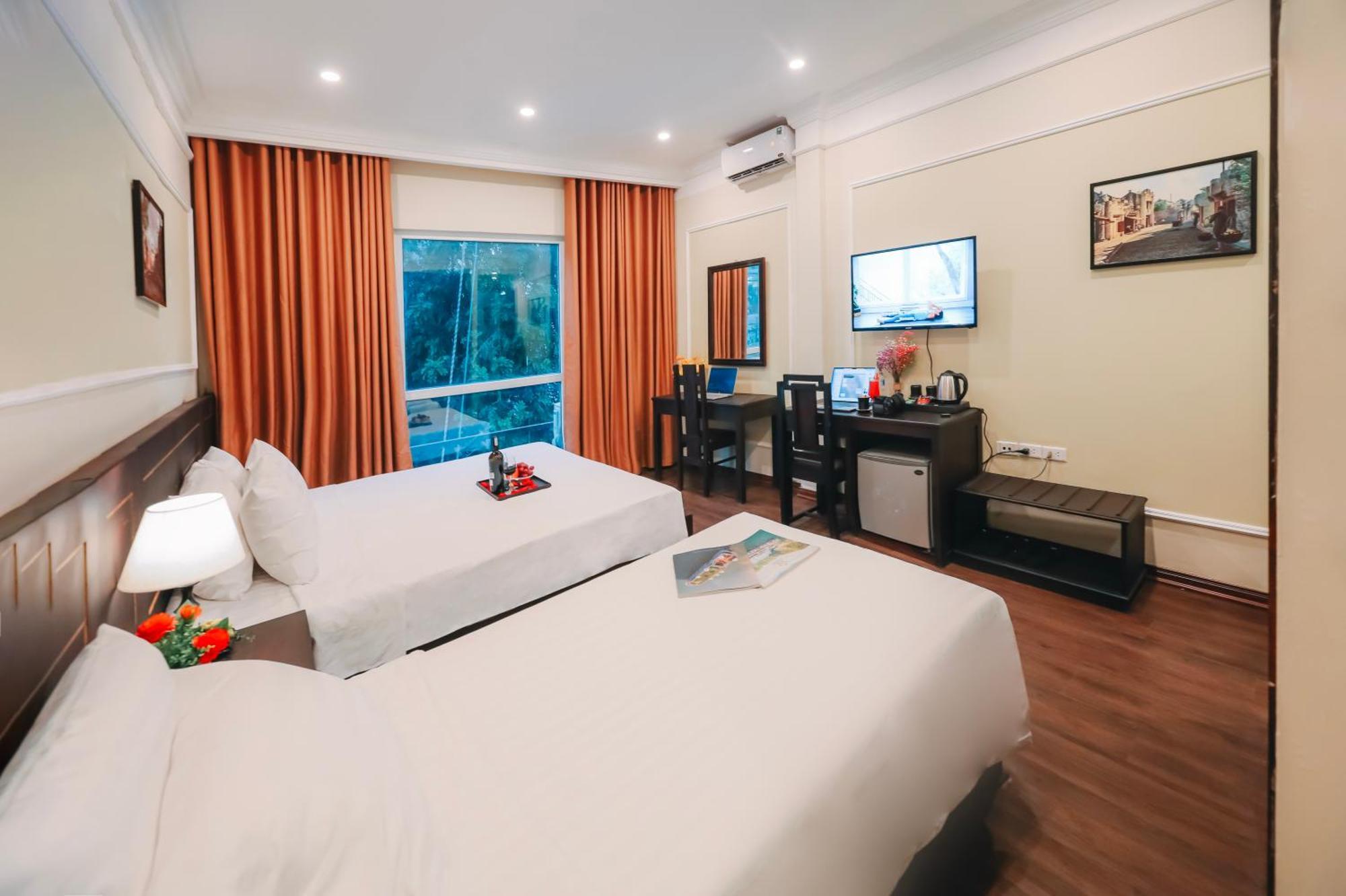 Ha Noi Lake View Hotel & Travel ฮานอย ภายนอก รูปภาพ