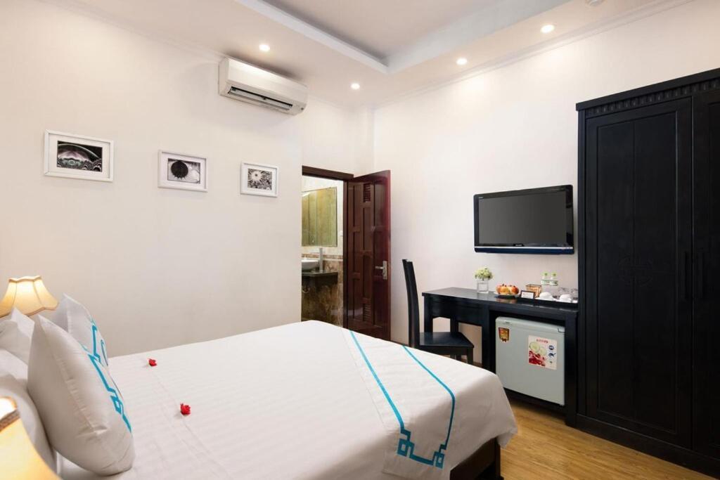 Ha Noi Lake View Hotel & Travel ฮานอย ภายนอก รูปภาพ