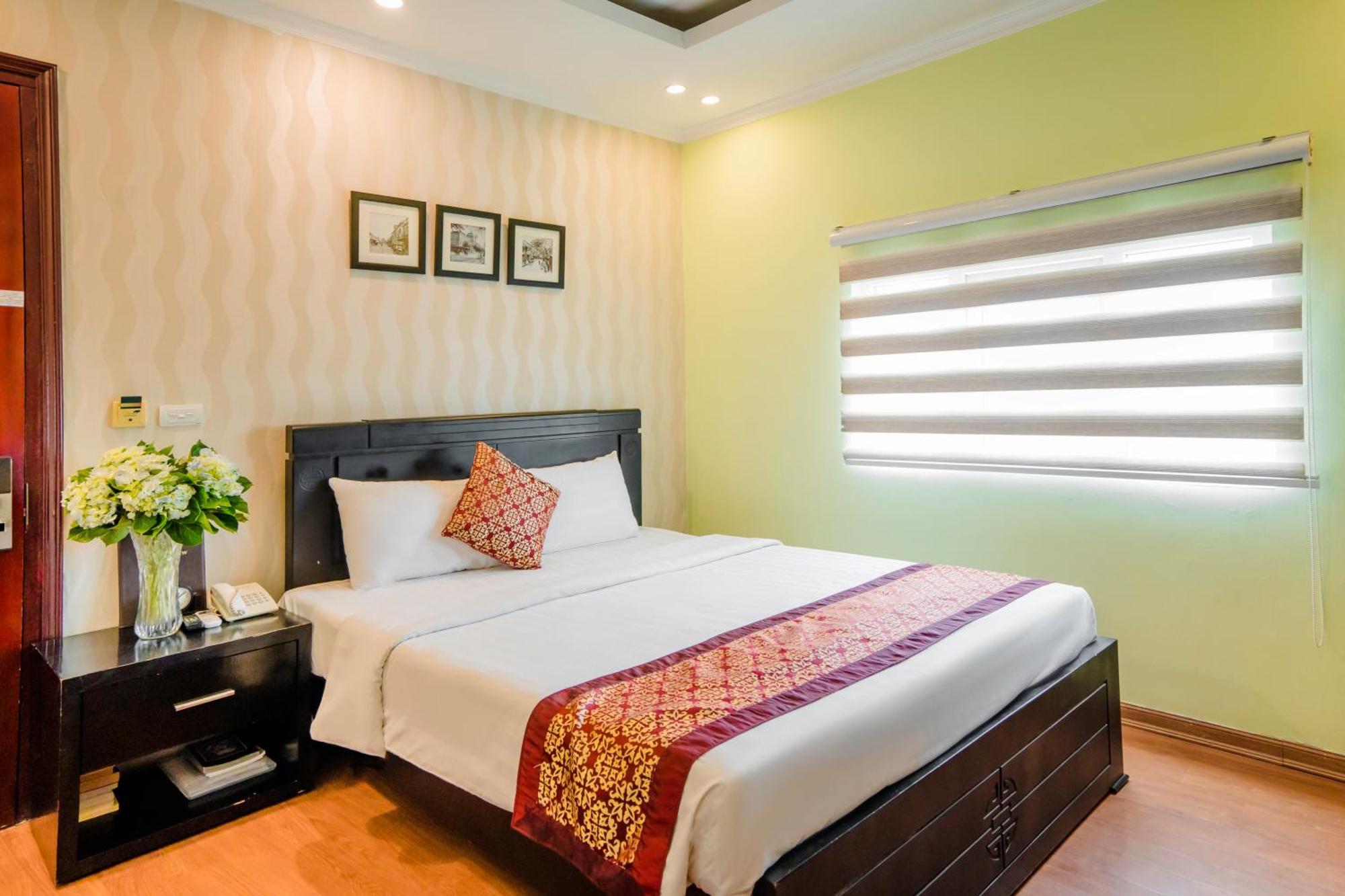 Ha Noi Lake View Hotel & Travel ฮานอย ภายนอก รูปภาพ