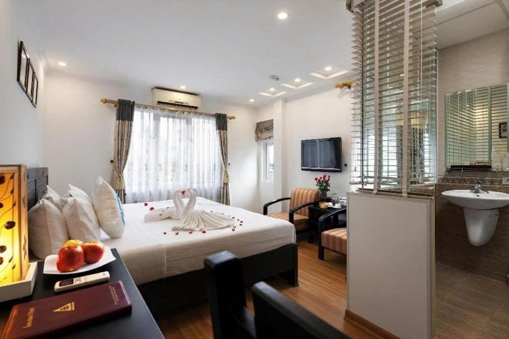 Ha Noi Lake View Hotel & Travel ฮานอย ภายนอก รูปภาพ